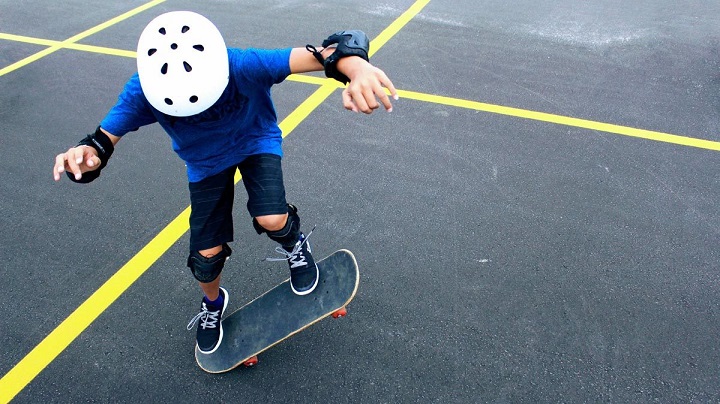 skateboard protective helmet