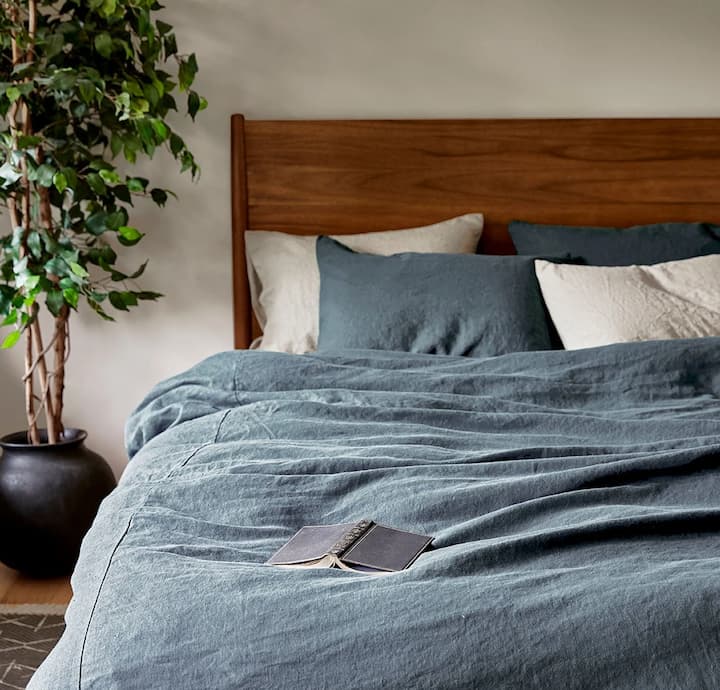 linen bedding
