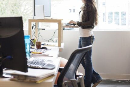 6 Key Benefits of Using a Standing Workstation